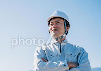 代表取締役　〇〇〇〇